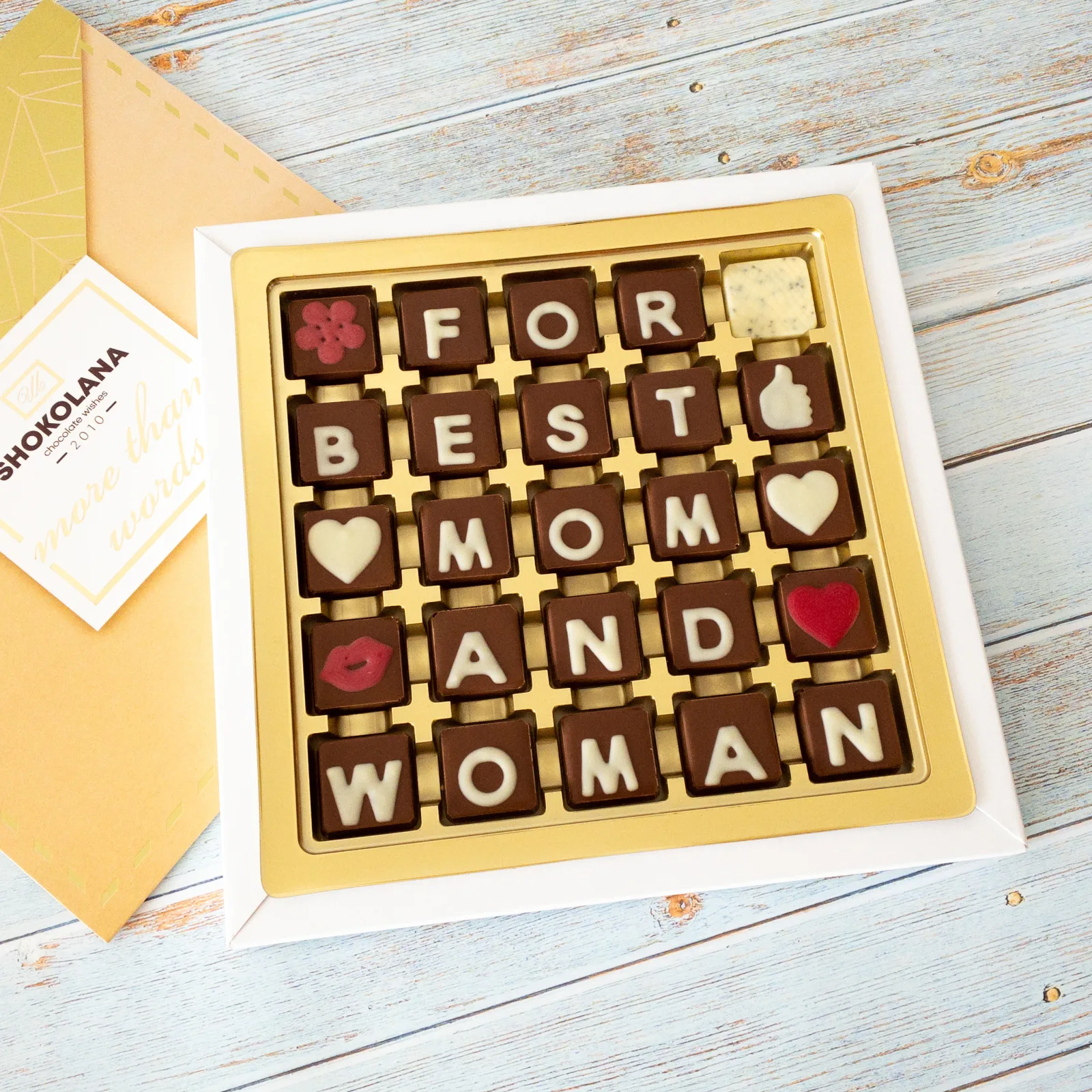 Gift box with a personalized chocolate message